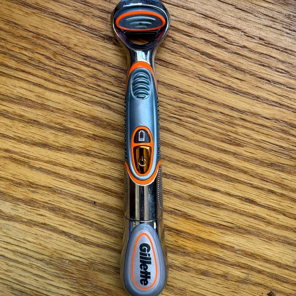 Vintage Gillette Fusion ProGlide Razor Handle Used Works W/battery